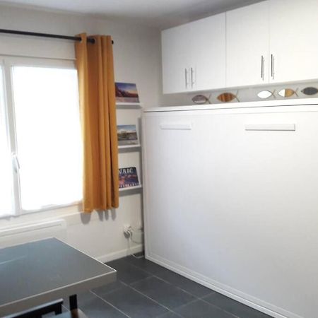 LE PRATIK, commerces et lac à pied Apartamento Sévrier Exterior foto